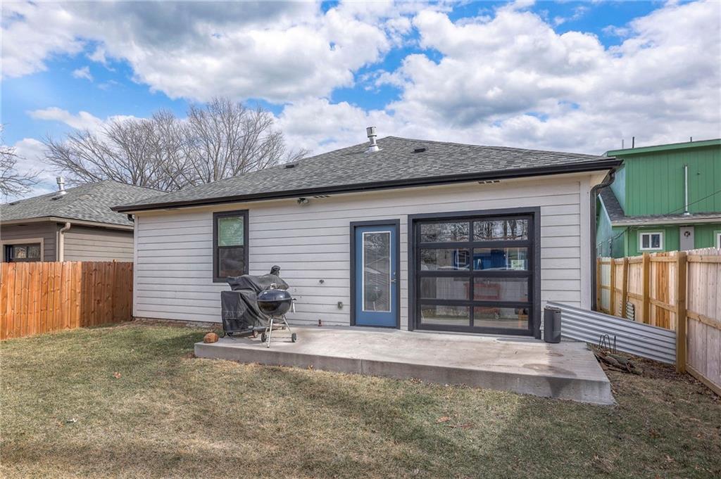 7616 Washington Street