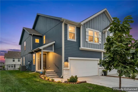 Photo of 3743 SW Clayton Place, Lees Summit, MO 64082 (MLS # 2636287)