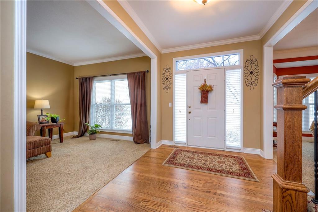 8528 Candlelight Lane