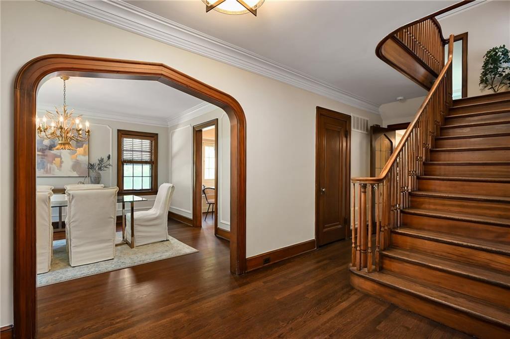804 W 67th Terrace