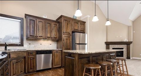 1715 NW 93rd Street Kansas City MO 64155