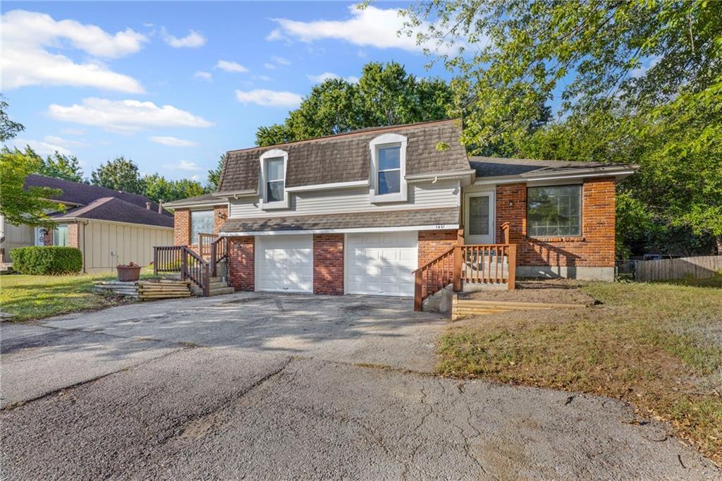 1431-33 E Penrose Lane