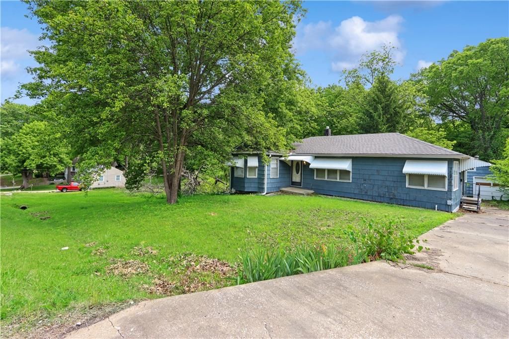 Photo of 3605 S Norwood Avenue, Independence, MO 64052 (MLS # 2618877)