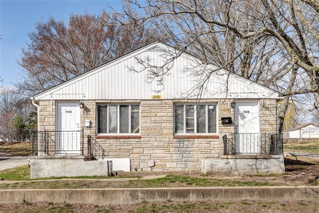 726 N Noland Road