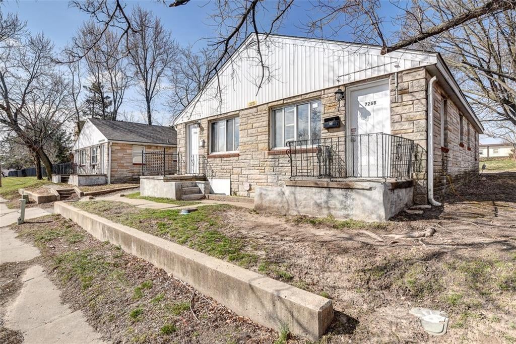 726 N Noland Road