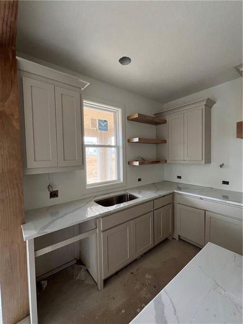 Photo of 2203 W 178th Terrace, Overland Park, KS 66085 (MLS # 2570547)