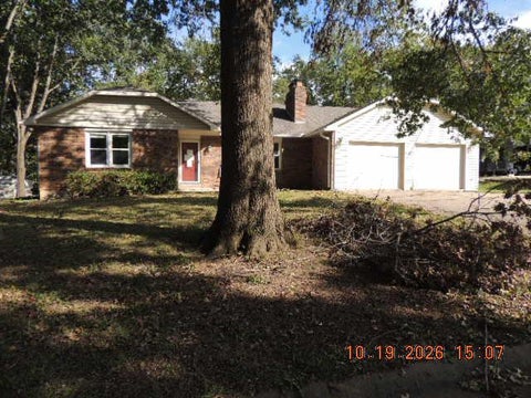 Photo of 1005 Lisa Lane, Richmond, MO 64085 (MLS # 2648106)