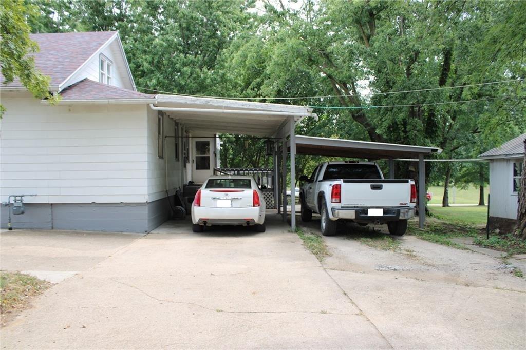 104 E 4th Street