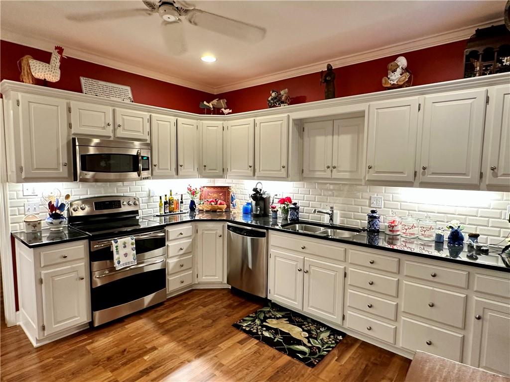 7221 Mission Road 211