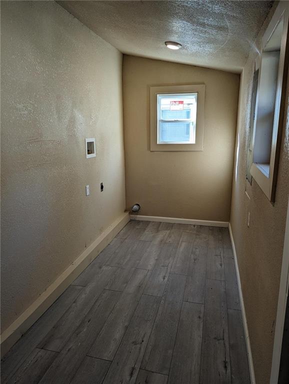 St Joseph, Missouri 64505, United States, 2 Bedrooms Bedrooms, ,1 BathroomBathrooms,Residential,Active,236496