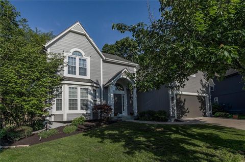 Photo of 12988 S Hagan Street, Olathe, KS 66062 (MLS # 2619843)