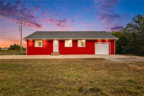Photo of 62 Wilderness Trail, Linn Valley, KS 66040 (MLS # 2646737)
