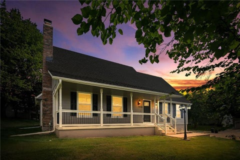 Photo of 1636 NE Thames Drive, Lees Summit, MO 64086 (MLS # 2636023)