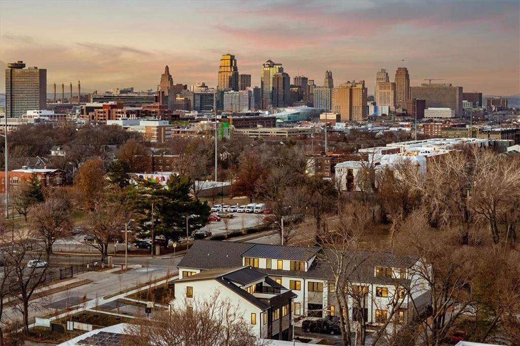 2907-2911 Forest Avenue