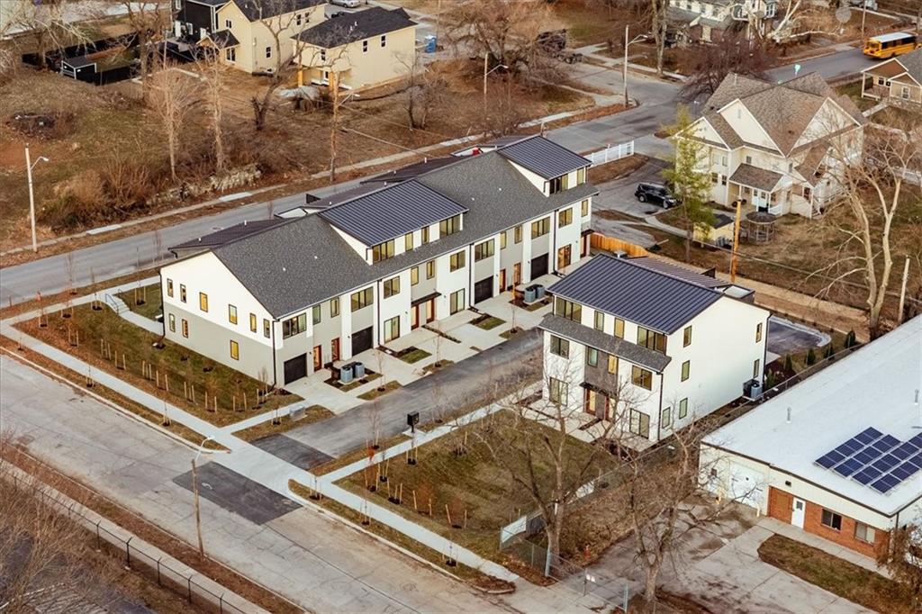 2907-2911 Forest Avenue