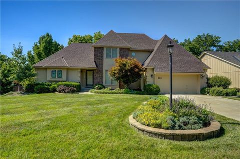 204 Chippewa Lane Lake Winnebago MO 64034