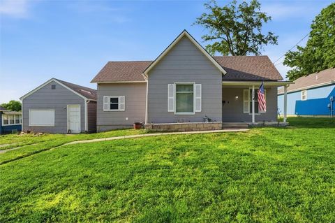 304 E Forest Street, Harrisonville, MO 64701 - MLS#: 2618179