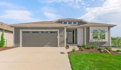 4102 W 158th Terrace, Overland Park, KS 66224 - #: 2523213