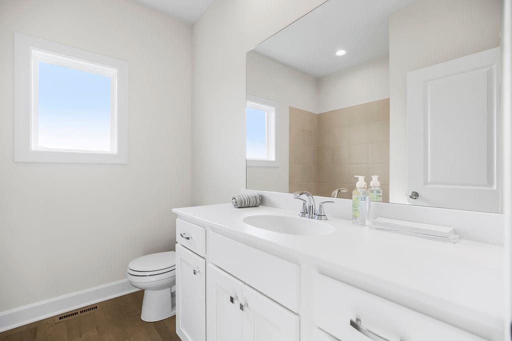 4102 W 158TH Terrace