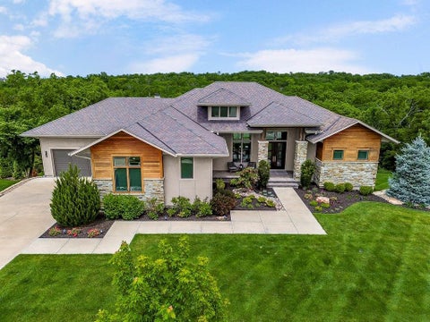 Photo of 25040 W 105th Terrace, Olathe, KS 66061 (MLS # 2625515)