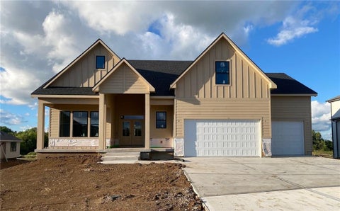 Photo of 18994 W 193rd Terrace, Spring Hill, KS 66083 (MLS # 2645272)