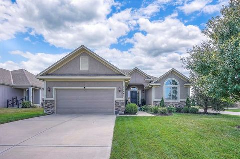 21647 W 177th Terrace, Olathe, KS 66062 - #: 2574506