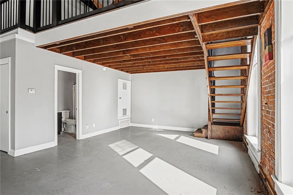 500 Delaware Street 308