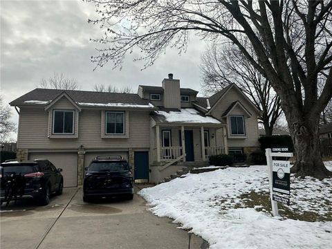 2108 SW Park Drive Blue Springs MO 64015