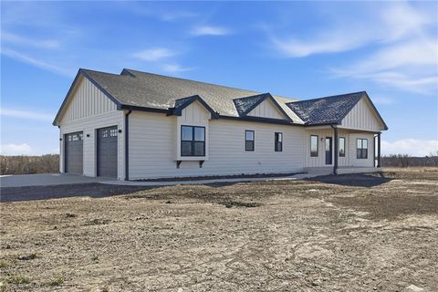 7406 SW Docking Road Auburn KS 66402