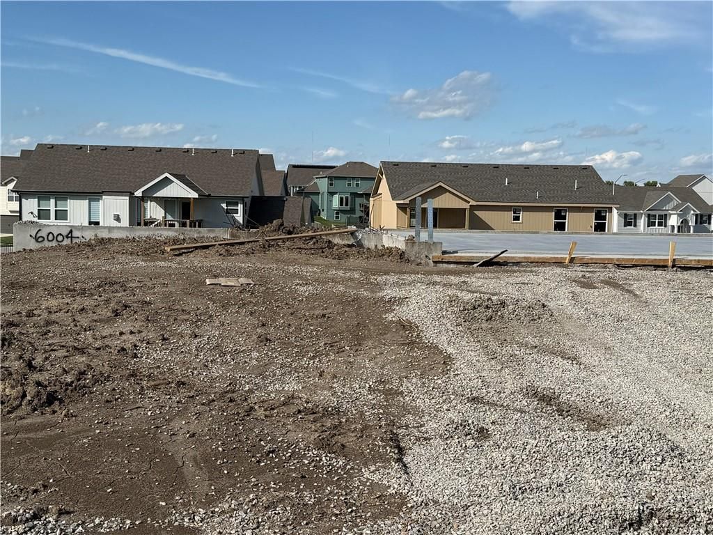 Photo of 6004 NE 118th Street, Kansas City, MO 64156 (MLS # 2618964)