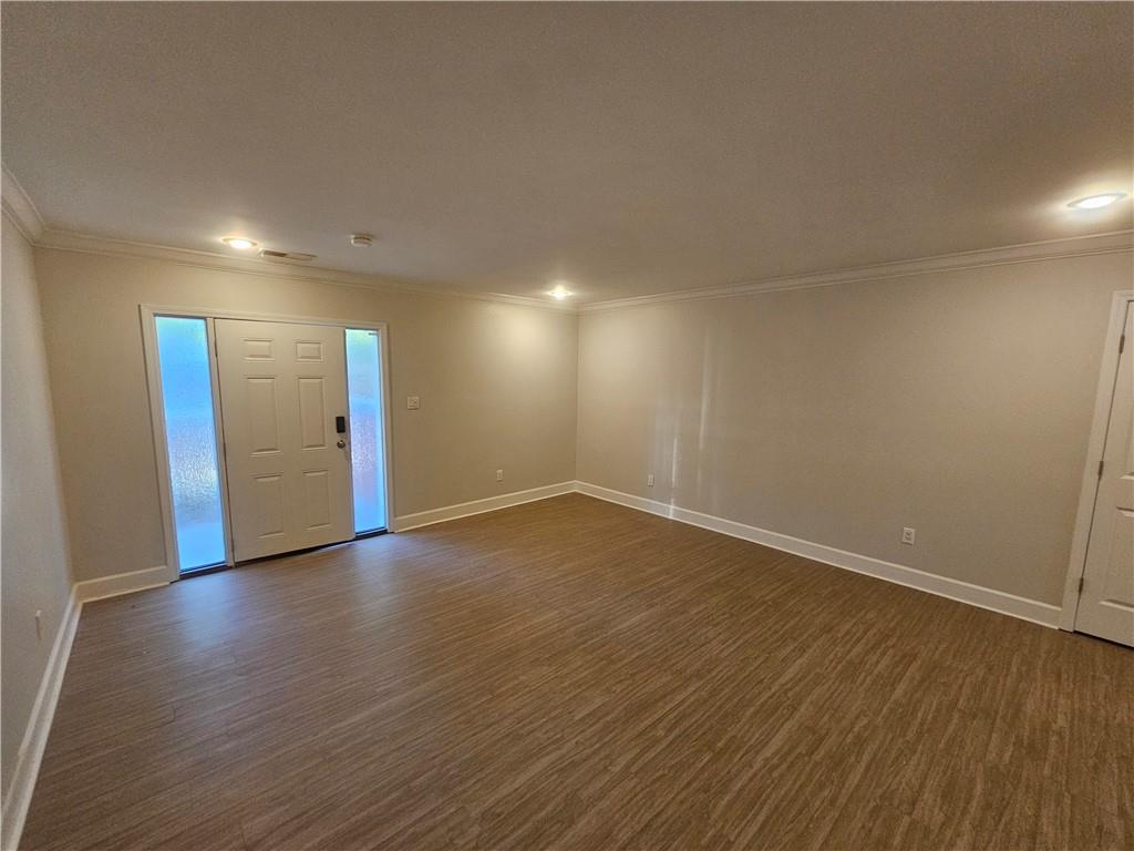 530 W 10th Street 530