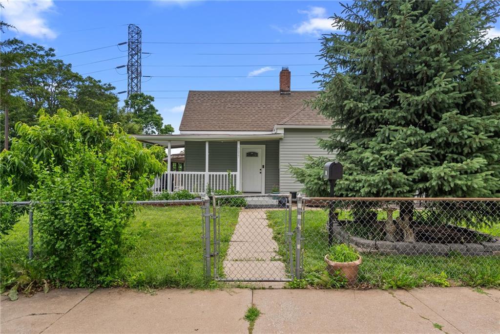 1617 METROPOLITAN Avenue