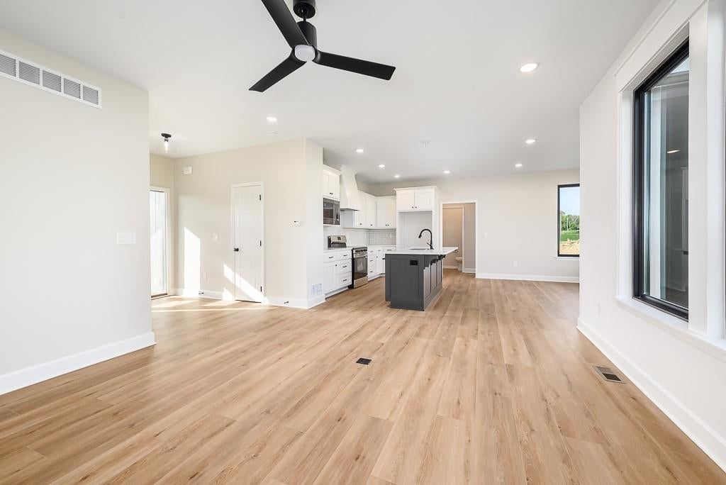 1627 N 156th Street