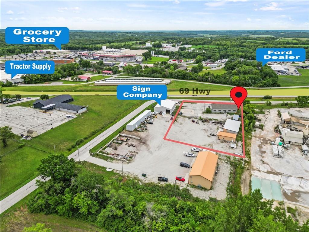 1900 W US 69 Highway