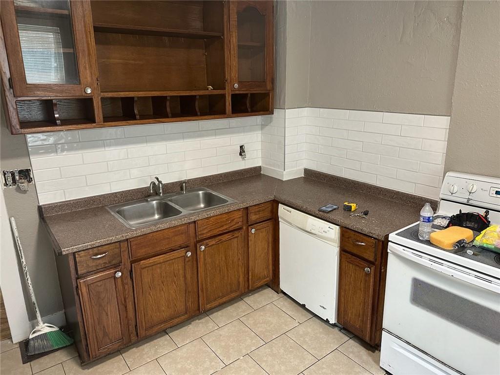 1708 metropolitian Avenue