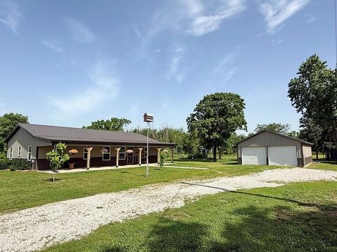 MLS: 2550300