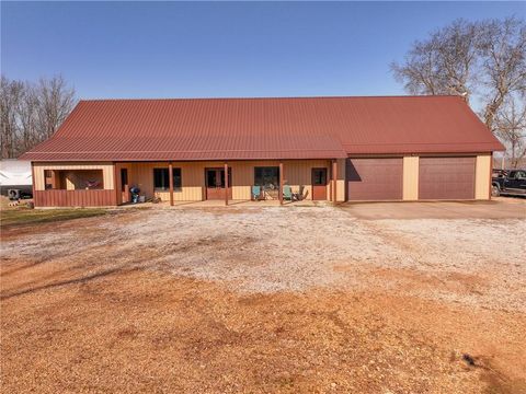 MLS: 2604087