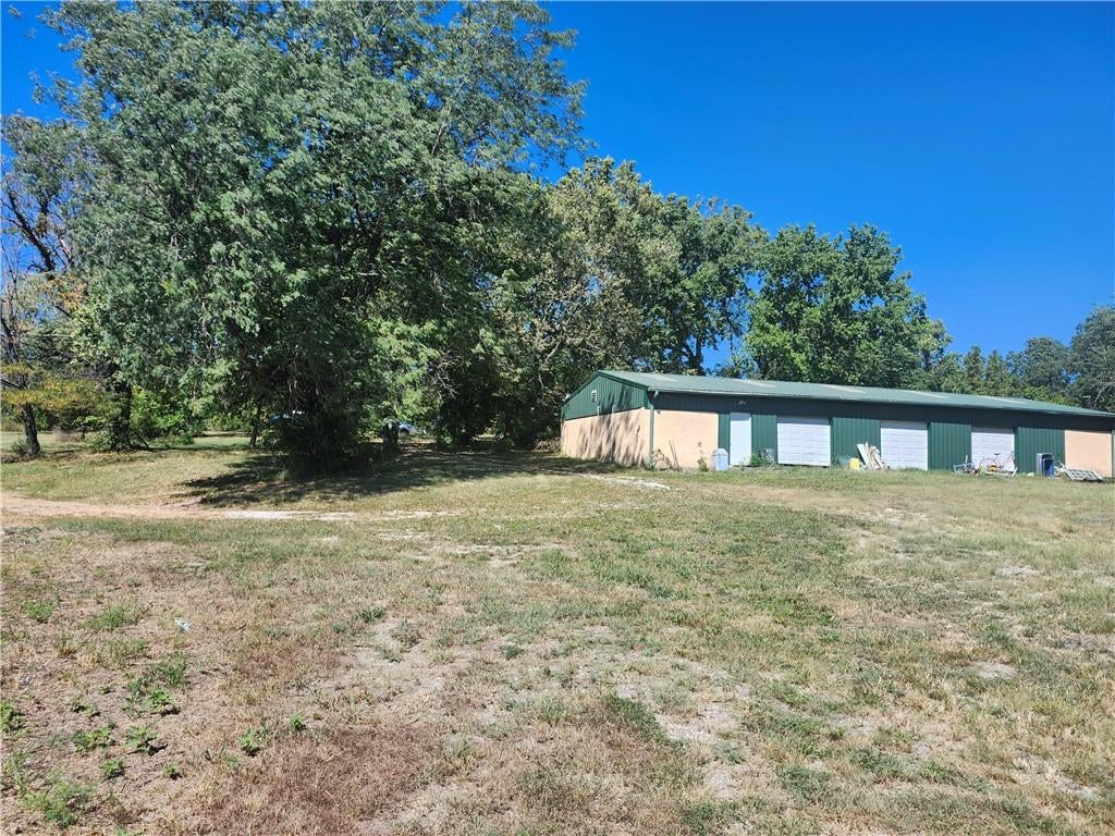 36405 Hedge Lane Road