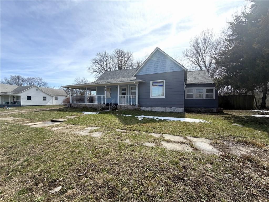 Photo of 950 E Main Street, Breckenridge, MO 64625 (MLS # 2607945)
