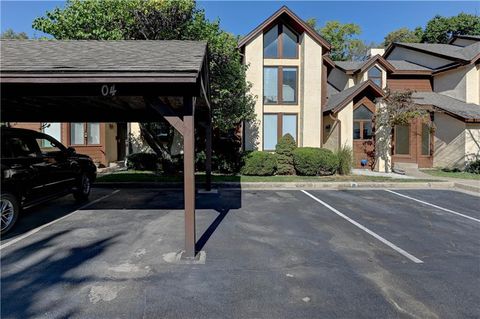 Photo of 4804 Horton Street, Mission, KS 66202 (MLS # 2582798)