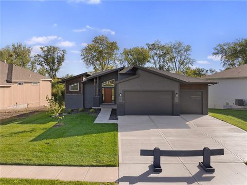 8973 Shady Bend Road Lenexa KS 66227