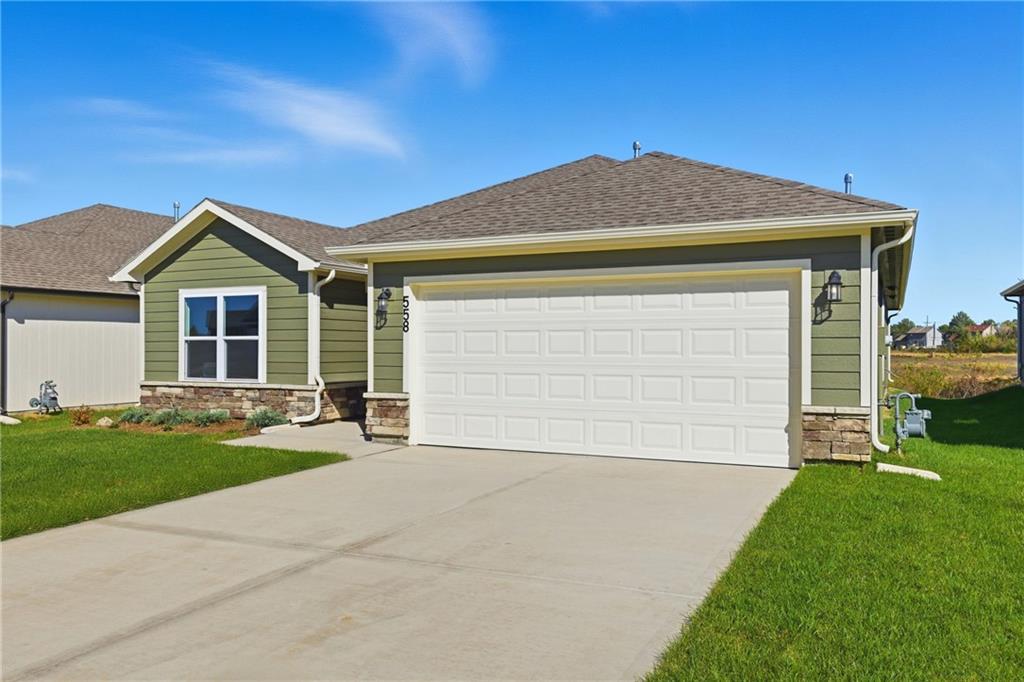 558 W Fountain Street