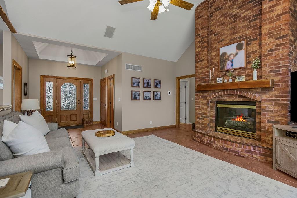 4852 Black Swan Drive