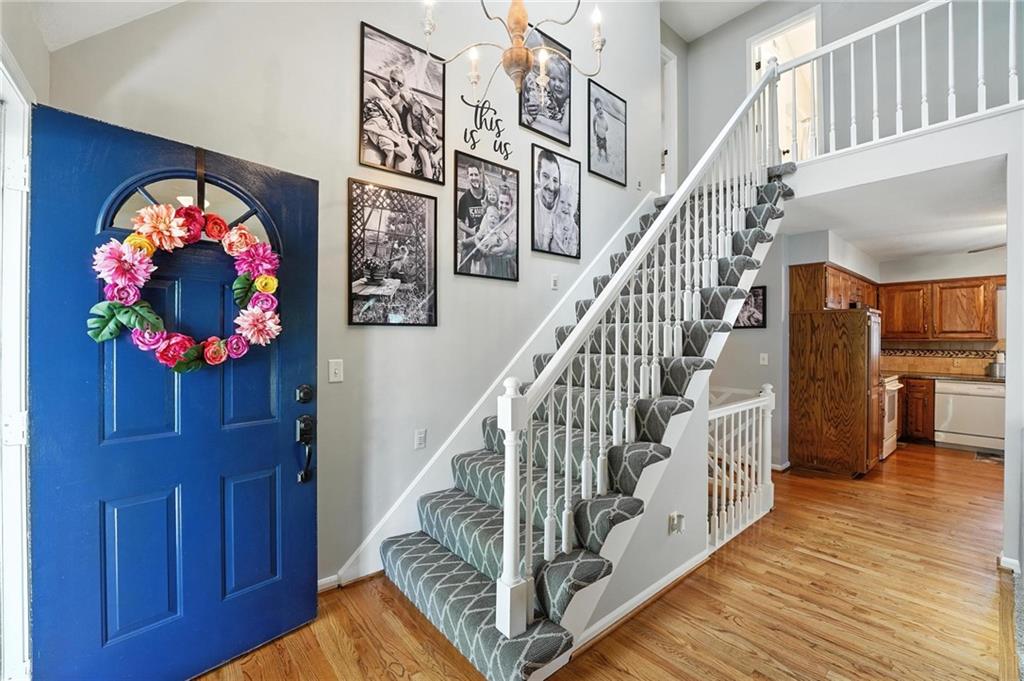 2128 Sunset Circle