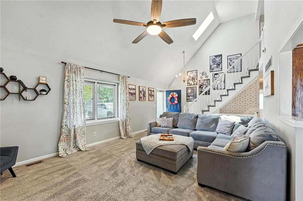 2128 Sunset Circle