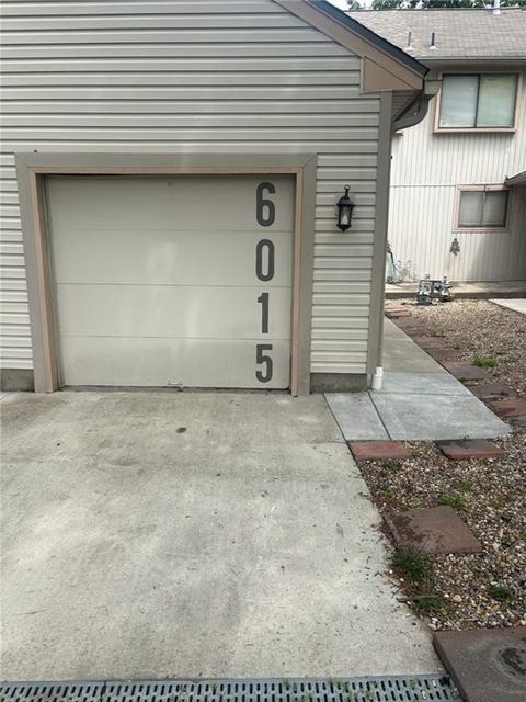 Photo of 6015 N Bellefontaine Avenue, Kansas City, MO 64119 (MLS # 2621008)