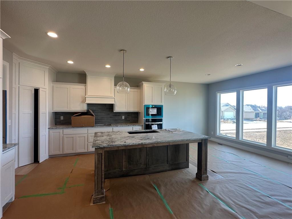 7040 NW Forest Lakes Drive