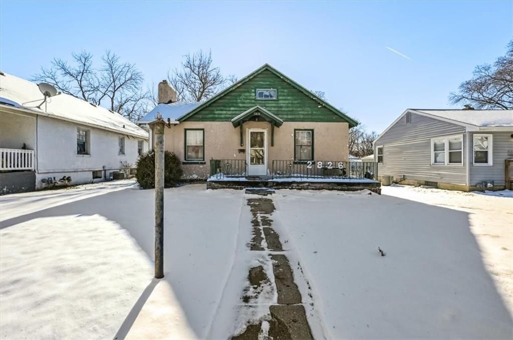 Photo of 2826 Faraon Street, St Joseph, MO 64501 (MLS # 2598538)