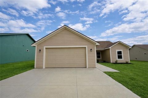 1305 NE Redwood Court, Oak Grove, MO 64075 - MLS#: 2583988
