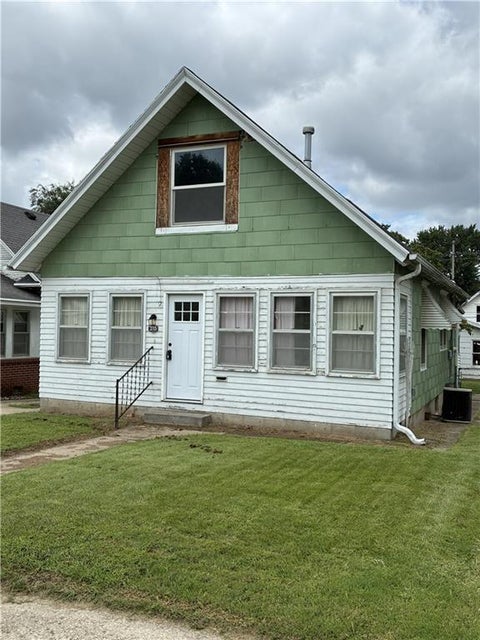 Photo of 2715 Duncan Street, St Joseph, MO 64507 (MLS # 2637759)